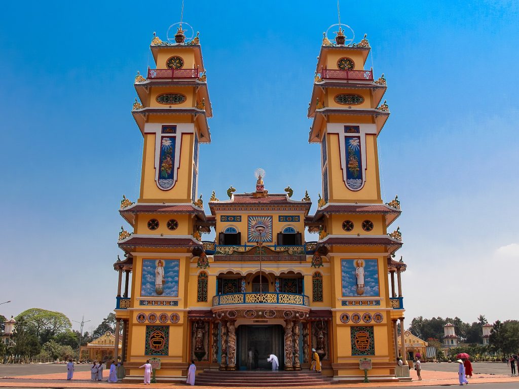 Không gian Tây Ninh trong câu chuyện về Tòa Thánh Cao Đài Tây Ninh, góc nhìn 1