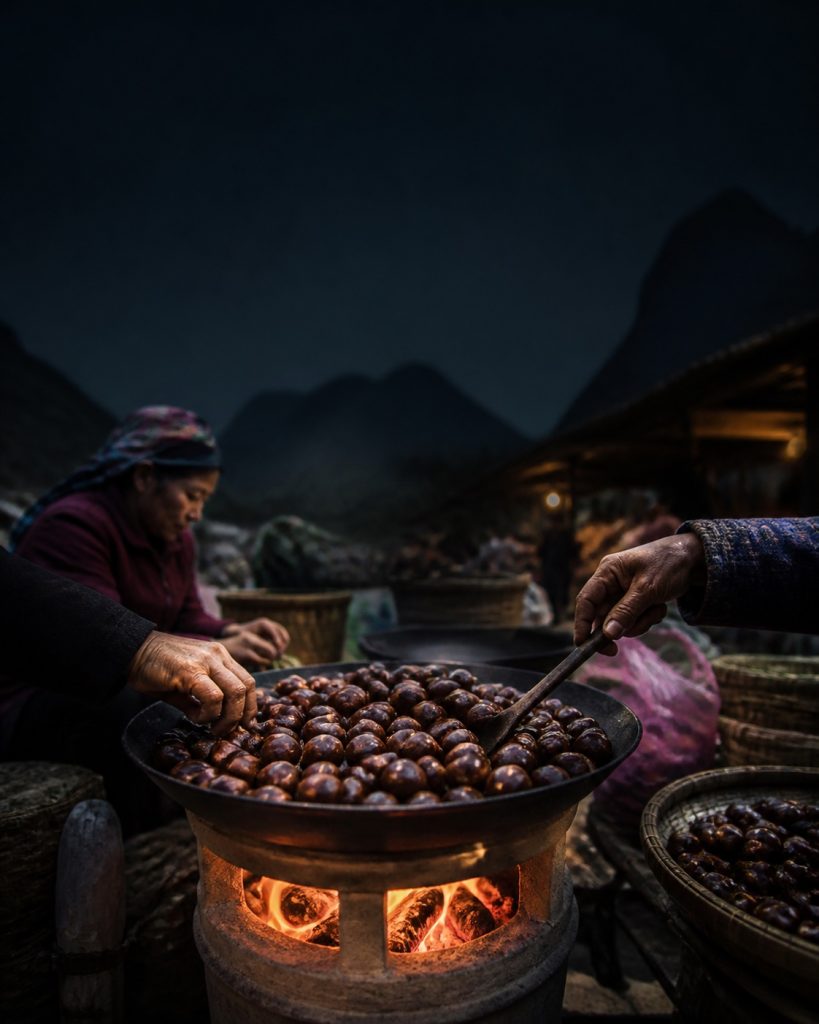 Hạt dẻ Trùng Khánh được rang trong chảo trên bếp than